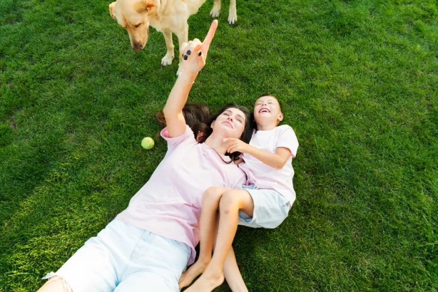 mother-son-playing